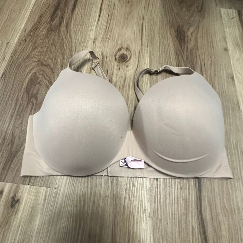 Victoria’s Secret nude 36DDD perfect shape bra